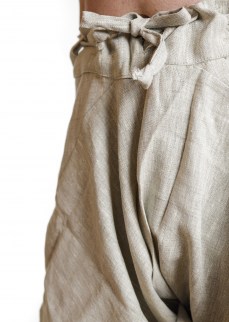 Medieval breeches in natural linen