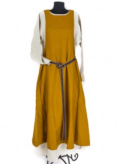 Medieval dress "Hella" in tawny yellow twill wool